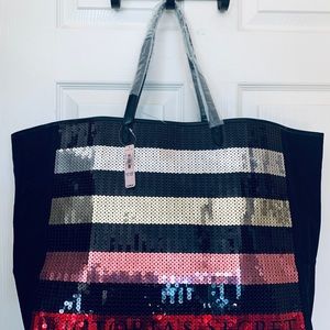 - Victoria Secret Sequin Tote and Wristlet B…